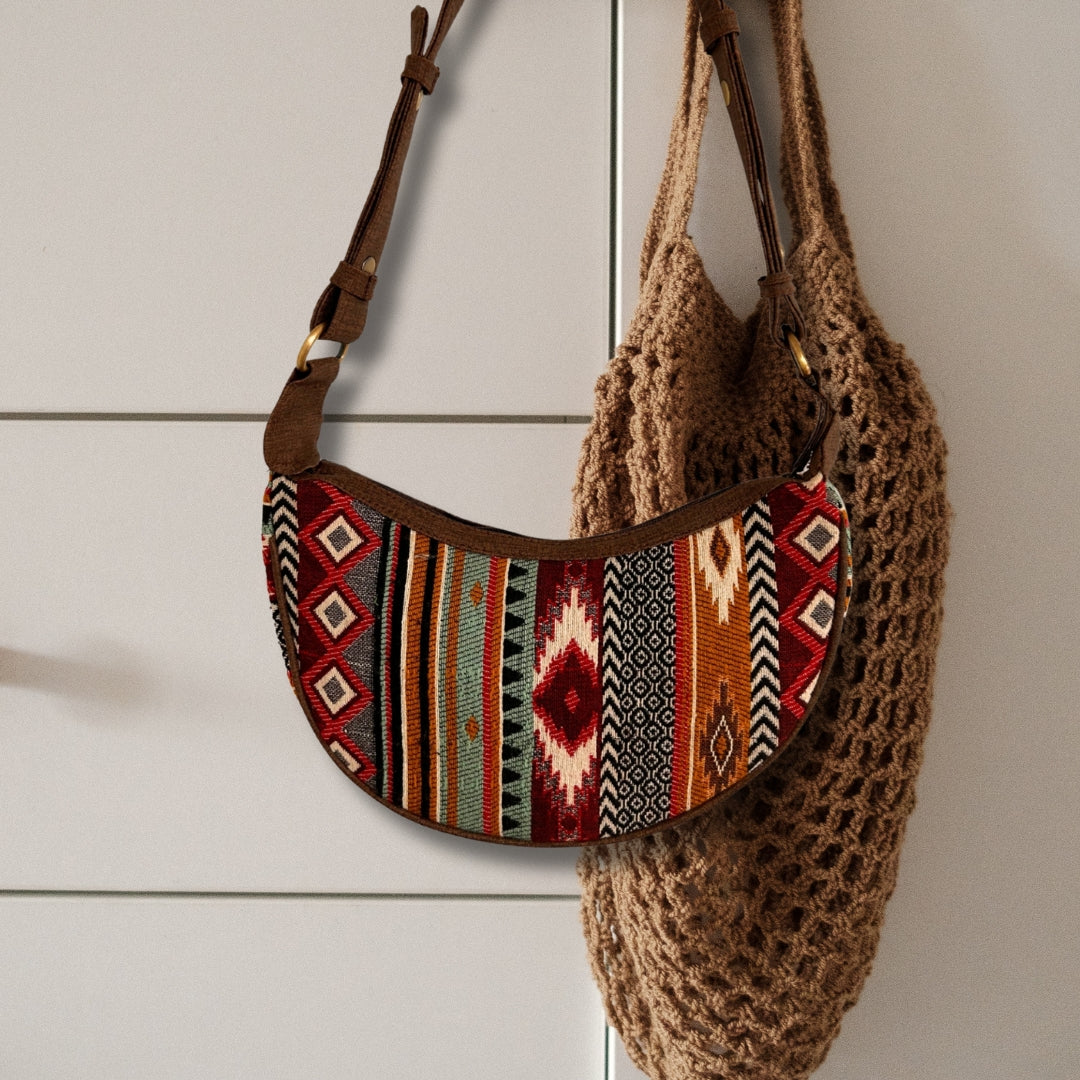 Jacquard Hobo Bag – Rich Browns (brauner Riemen)
