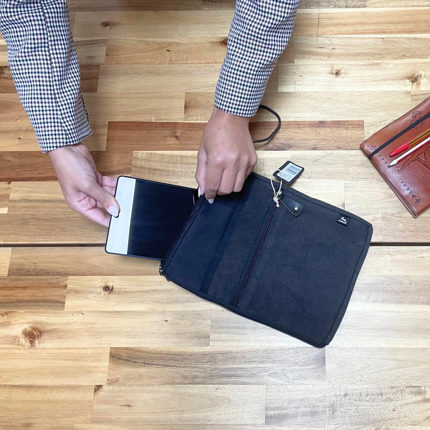 Stonewash Tablet-Tasche - Anthrazit