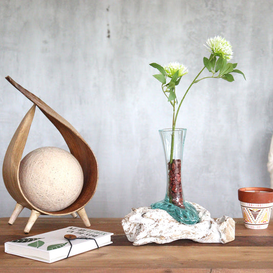 Geschmolzenes Glas auf weißgewaschenem Holz - Vase - Klein