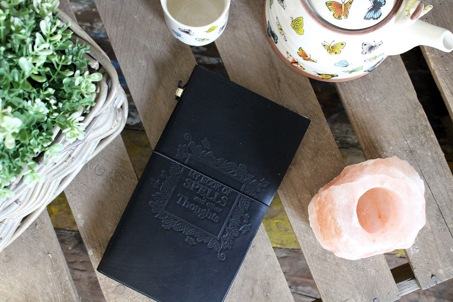 Handgefertigtes Lederjournal - Mein Buch der Zaubersprüche und anderer Gedanken - Schwarz