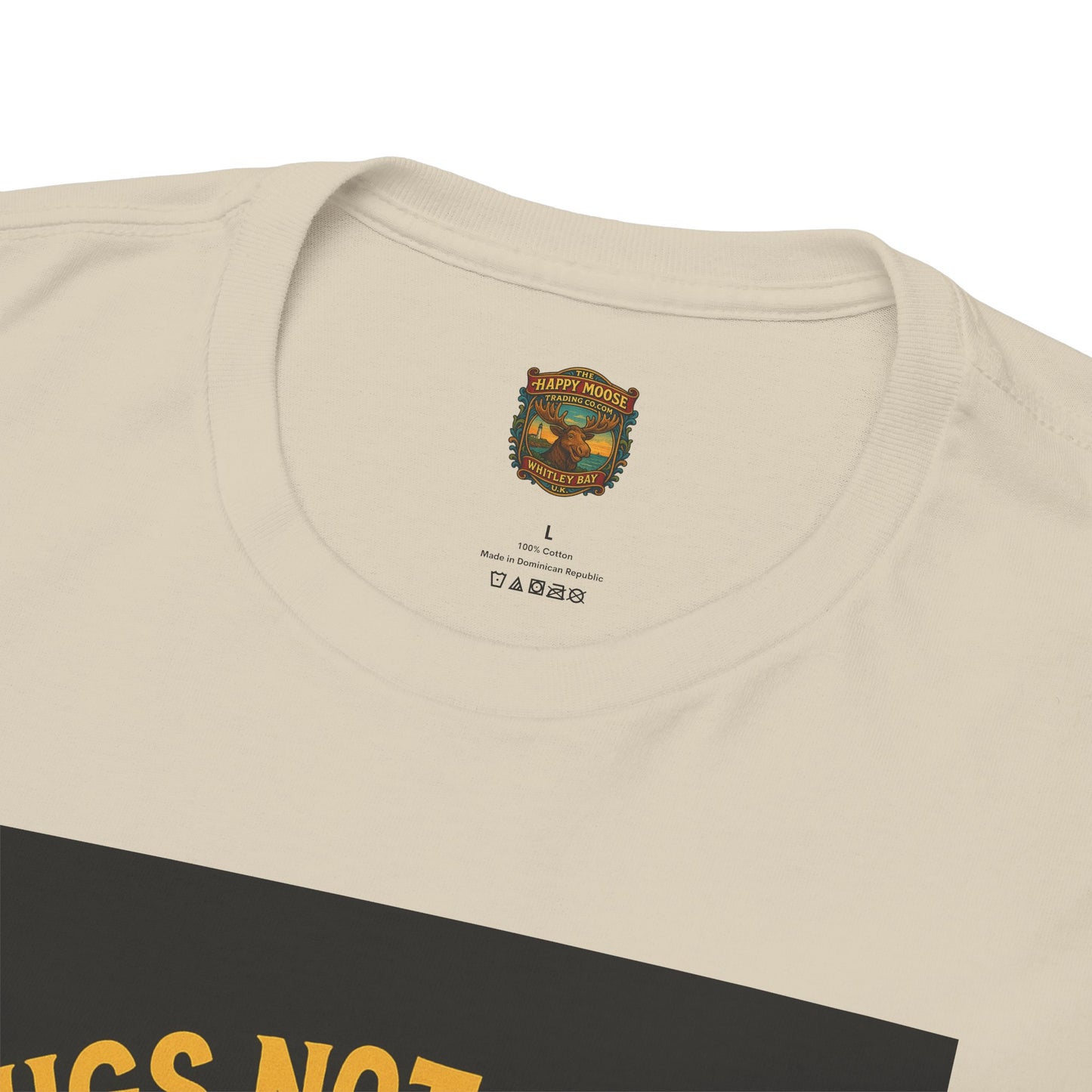 Pugs Not Drugs T-Shirt | Funny Pug Anti-Drug Design