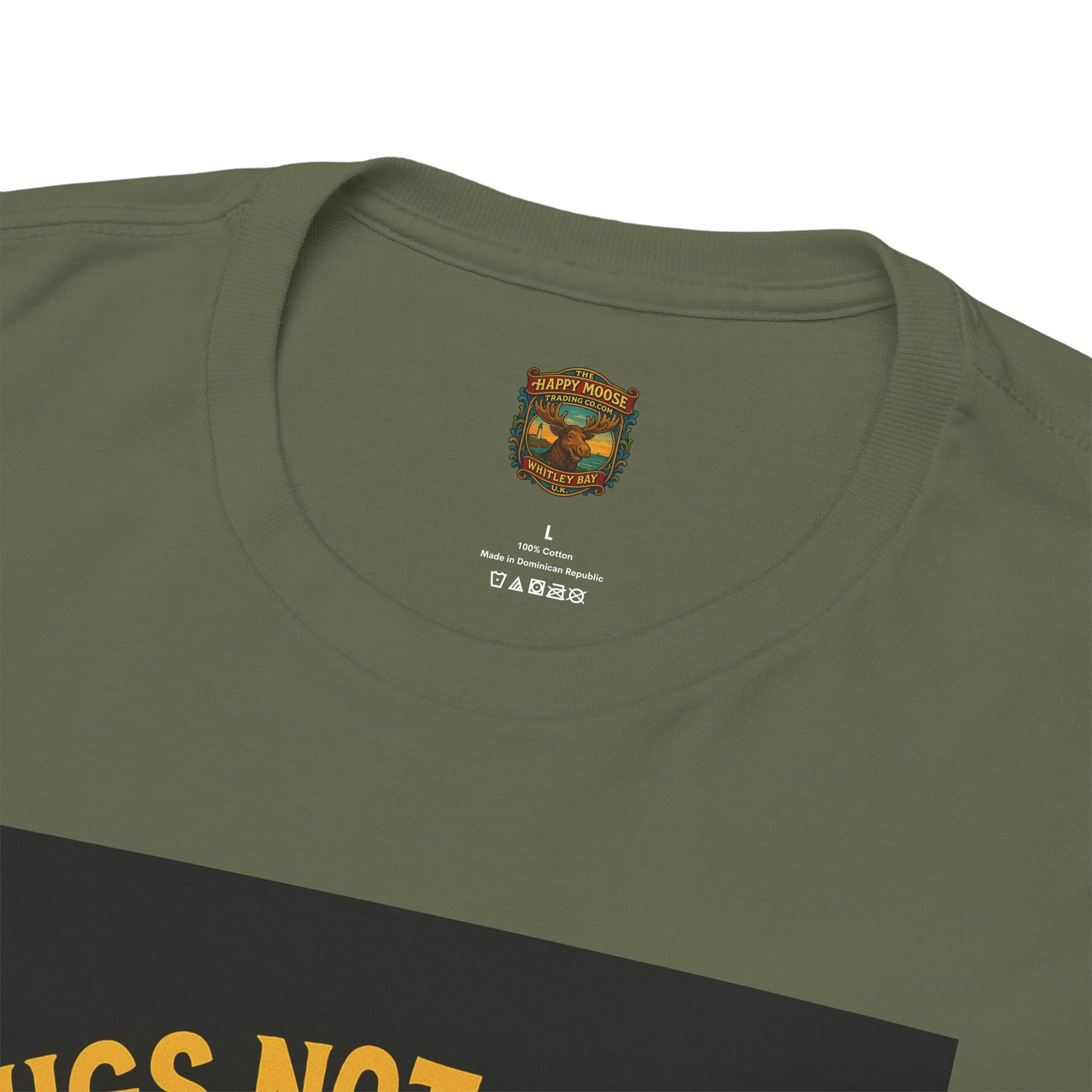 Pugs Not Drugs T-Shirt | Funny Pug Anti-Drug Design