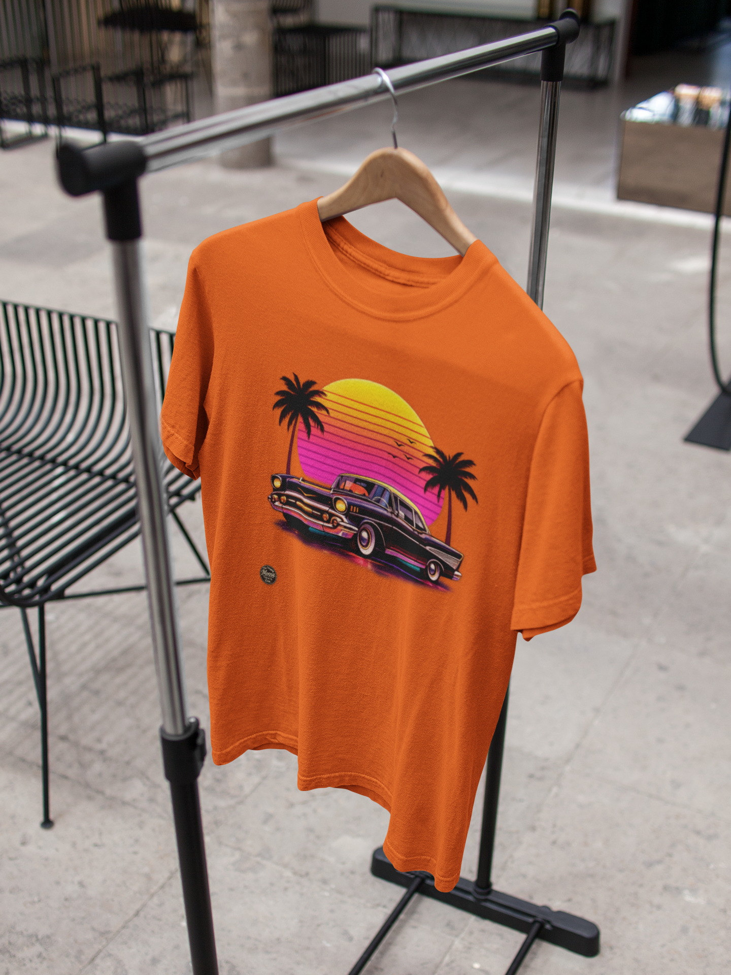 Retro Sunset Classic Car T‑Shirt  EC011