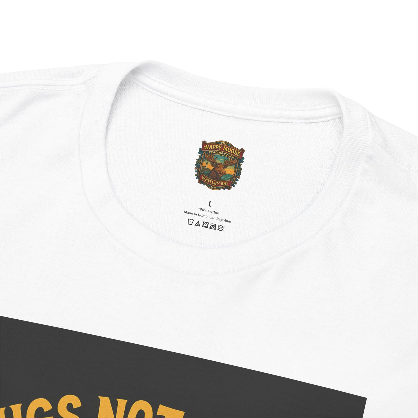 Pugs Not Drugs T-Shirt | Funny Pug Anti-Drug Design