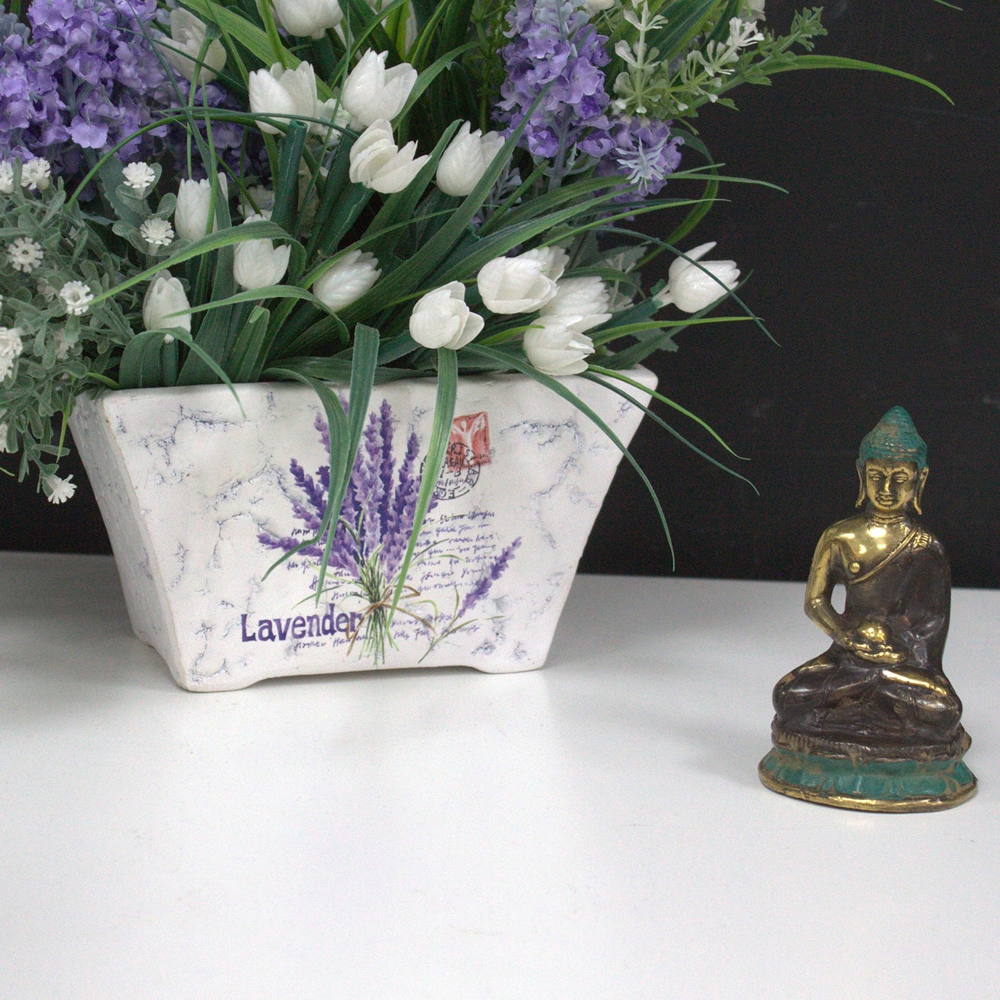 Mini-Buddha im Sitzen, Meditieren