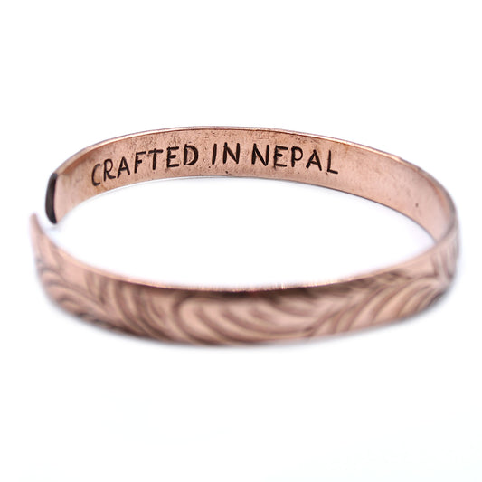 Kupfernes tibetisches Armband - Schmale Tribal-Wirbel